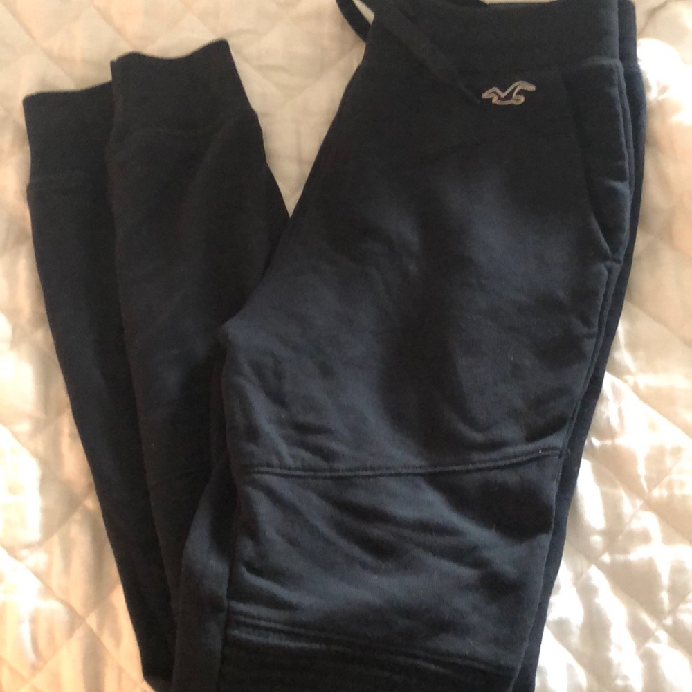 Hollister joggers
